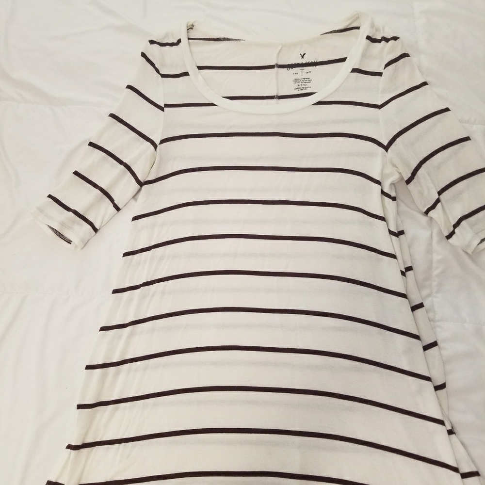 American eagle aoft and sexy quarter sleeve